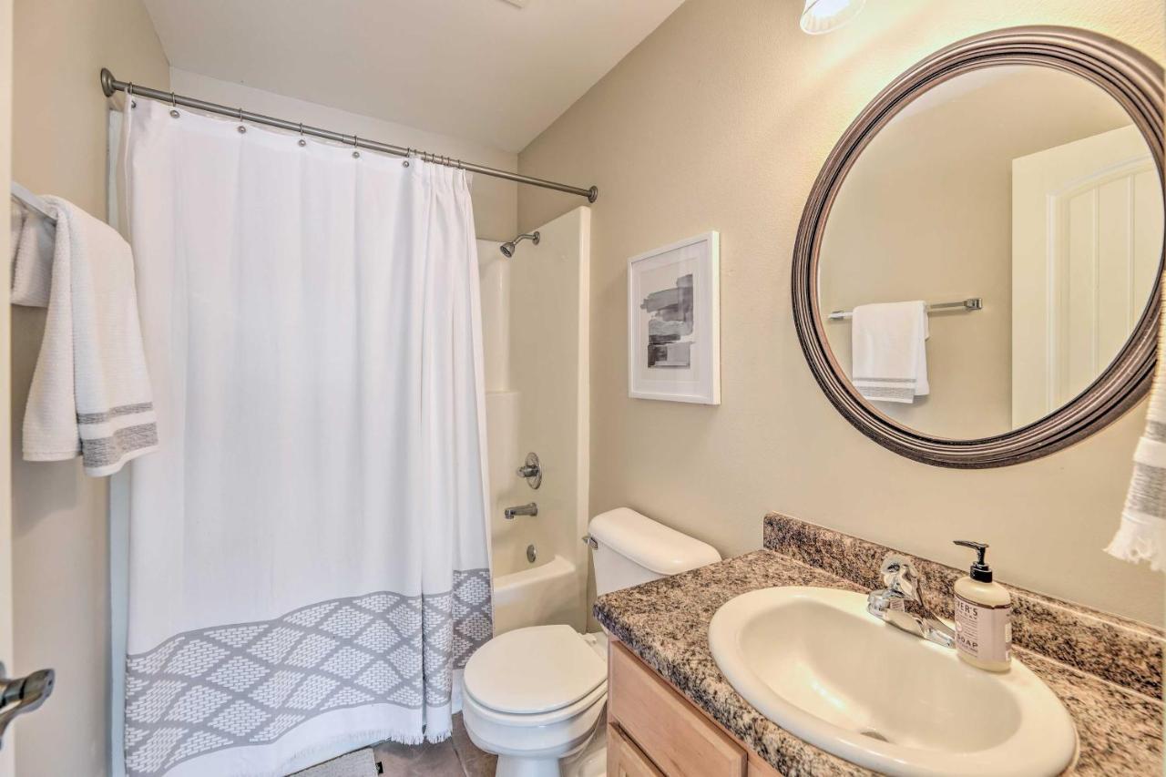 Charming Springdale Townhome About 5 Mi To Dtwn! Kültér fotó